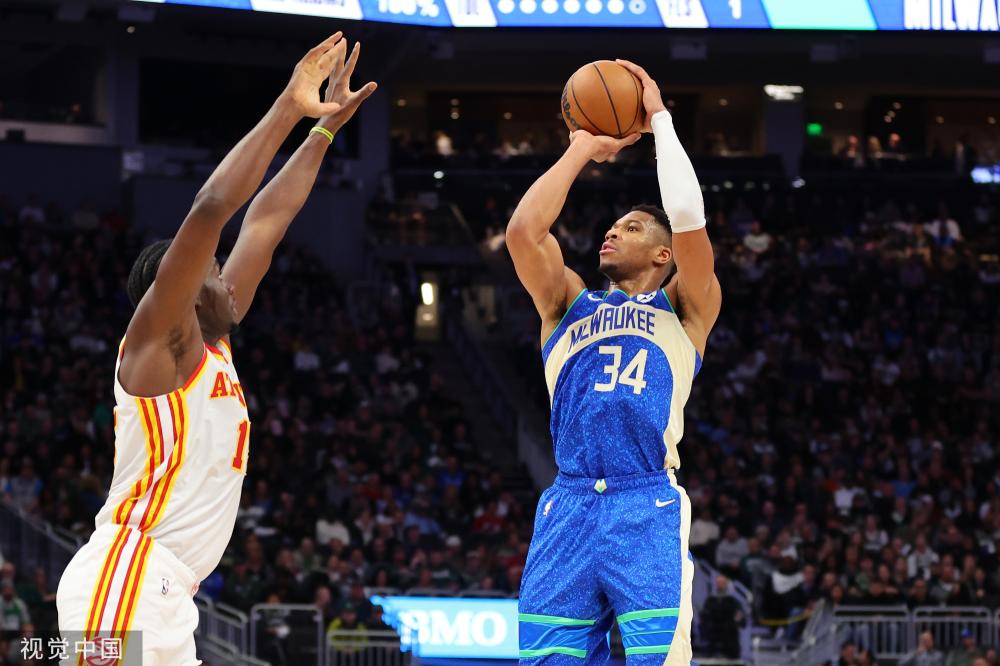 競爭激烈的 競爭激烈的